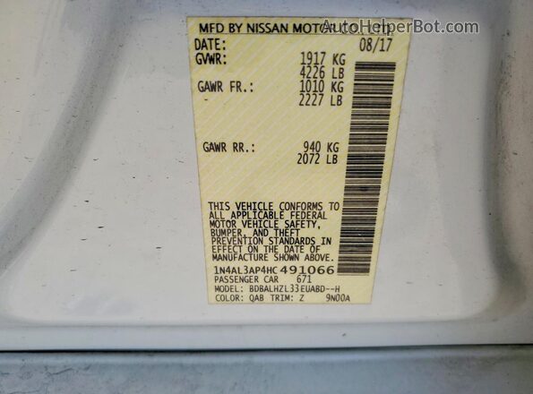 1N4AL3AP4HC491066 2017 NISSAN ALTIMA White Widok komory silnika