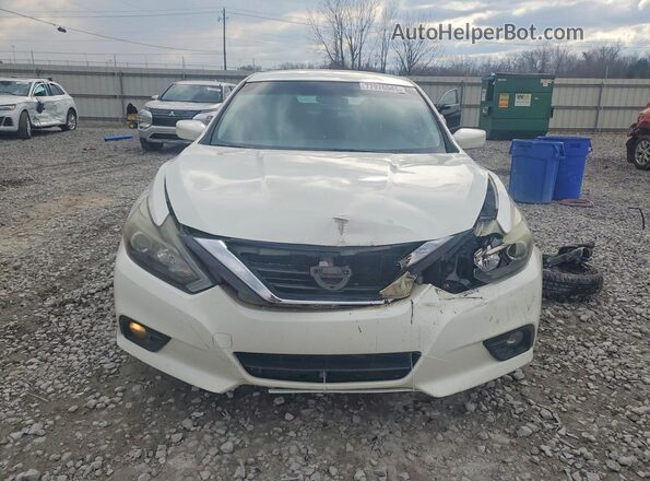 1N4AL3AP4HN322086 2017 NISSAN ALTIMA White Widok z przodu