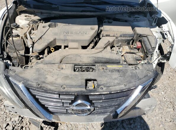 1N4AL3AP4HN349580 2017 NISSAN ALTIMA White Rear interior view