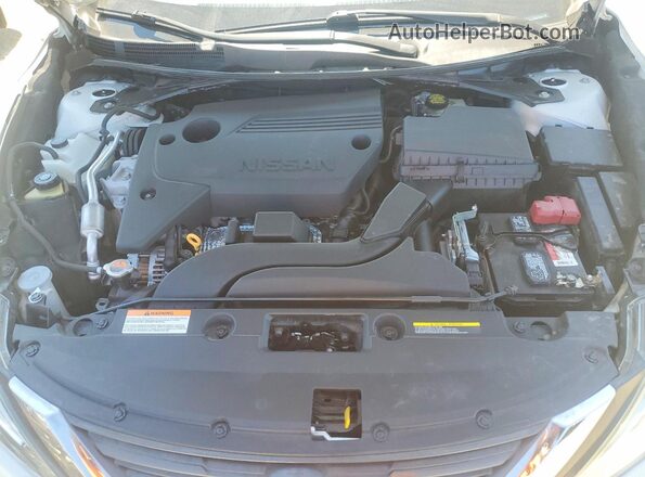1N4AL3AP5GC179711 2016 NISSAN ALTIMA White Սալոնի հետևի տեսք