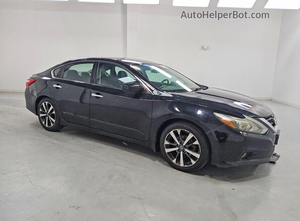 1N4AL3AP5GC182415 2016 NISSAN ALTIMA Черный Передняя правая четверть