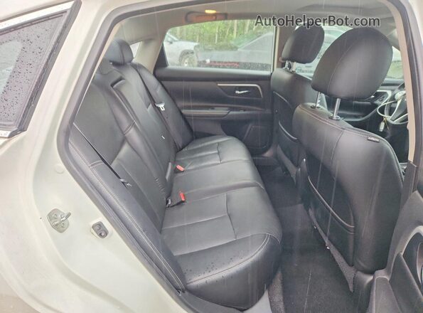 1N4AL3AP5GN349019 2016 NISSAN ALTIMA White Vista de los asientos traseros