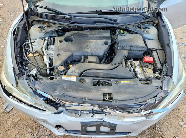 1N4AL3AP5GN353507 2016 NISSAN ALTIMA Silver Rear interior view