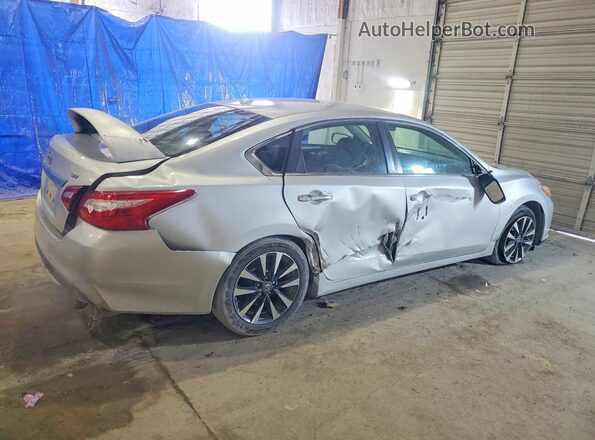 1N4AL3AP5HC145897 2017 NISSAN ALTIMA Серебряный Задняя правая четверть