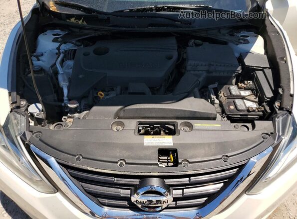 1N4AL3AP5HC172811 2017 NISSAN ALTIMA Белый Вид задней части салона