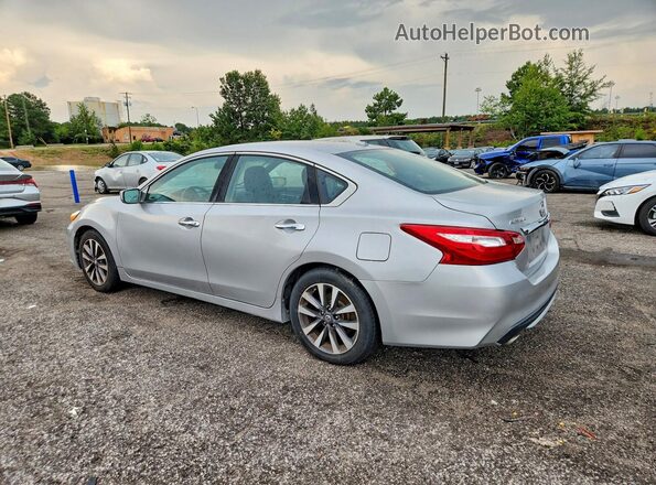 1N4AL3AP5HC175935 2017 NISSAN ALTIMA Серебряный Задняя правая четверть