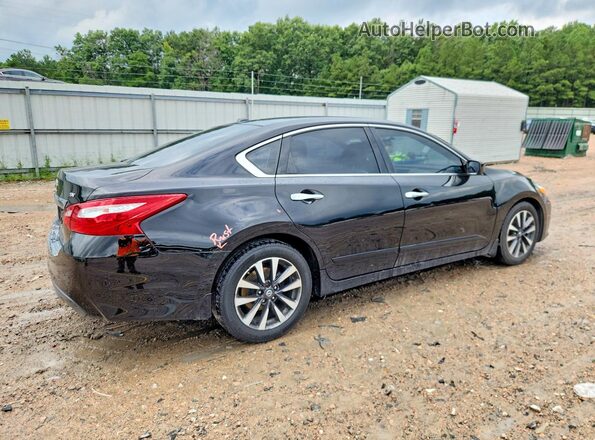 1N4AL3AP5HC178415 2017 NISSAN ALTIMA Черный Задняя правая четверть