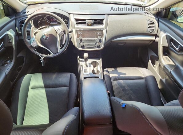 1N4AL3AP5HN333582 2017 NISSAN ALTIMA White Вид панелі приладів