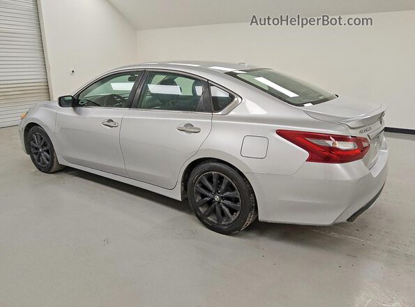 1N4AL3AP5JC124621 2018 NISSAN ALTIMA Silver Tył lewy