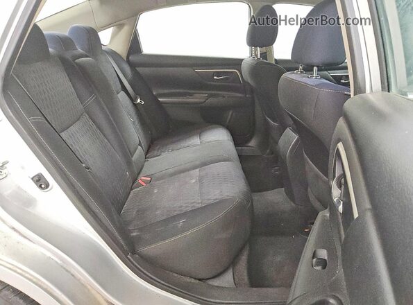 1N4AL3AP5JC124621 2018 NISSAN ALTIMA Silver Widok tylnych siedzeń