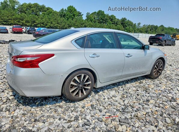 1N4AL3AP5JC194118 2018 NISSAN ALTIMA Серебряный Задняя правая четверть