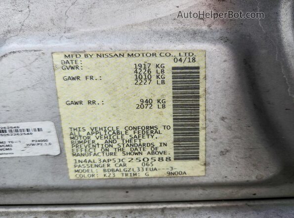 1N4AL3AP5JC250588 2018 NISSAN ALTIMA Silver Widok komory silnika