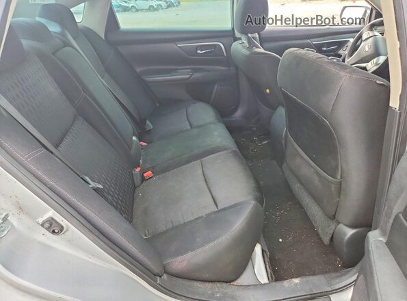 1N4AL3AP5JC250588 2018 NISSAN ALTIMA Silver Widok tylnych siedzeń