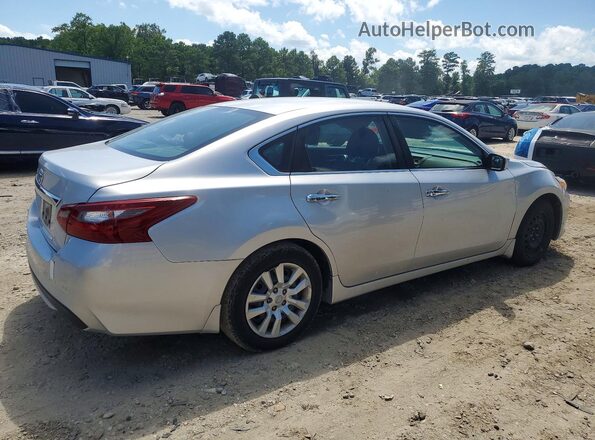1N4AL3AP5JC472838 2018 NISSAN ALTIMA Серебряный Задняя правая четверть