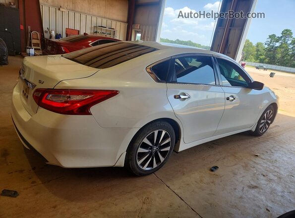 1N4AL3AP6GC262001 2016 NISSAN ALTIMA White Tył prawy