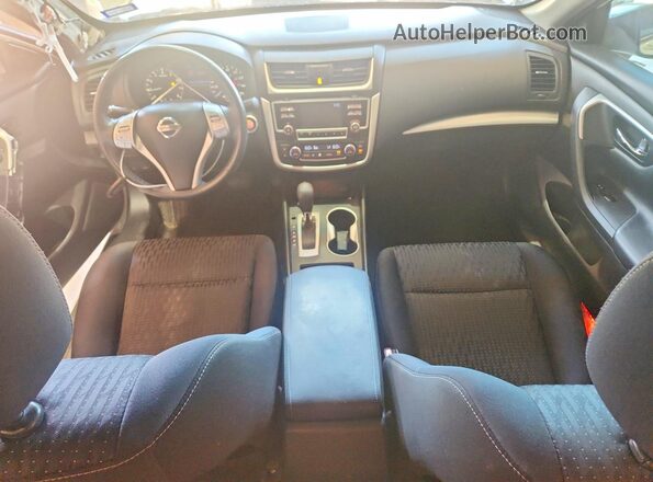 1N4AL3AP6GC262001 2016 NISSAN ALTIMA White Widok deski rozdzielczej