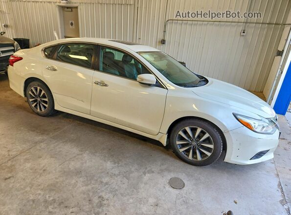 1N4AL3AP6GC278666 2016 NISSAN ALTIMA White Przód prawy