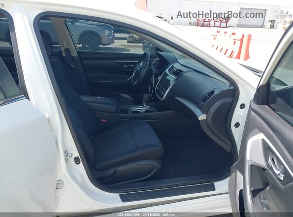 1N4AL3AP6GN343729 2016 NISSAN ALTIMA White Вид салону спереду