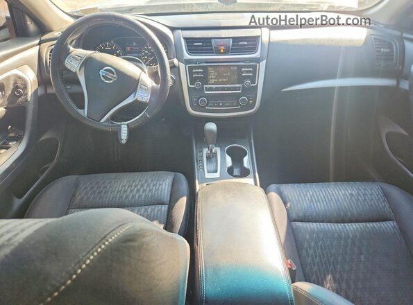1N4AL3AP6HC115078 2017 NISSAN ALTIMA Gray Dashboard view