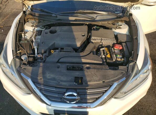 1N4AL3AP6HC130597 2017 NISSAN ALTIMA Белый Вид задней части салона