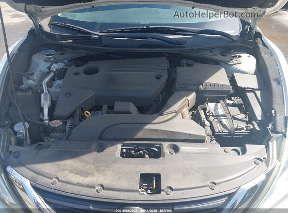 1N4AL3AP6HC131412 2017 NISSAN ALTIMA White Widok z tyłu