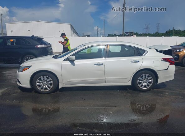1N4AL3AP6HC131412 2017 NISSAN ALTIMA White Widok wnętrza 360 stopni