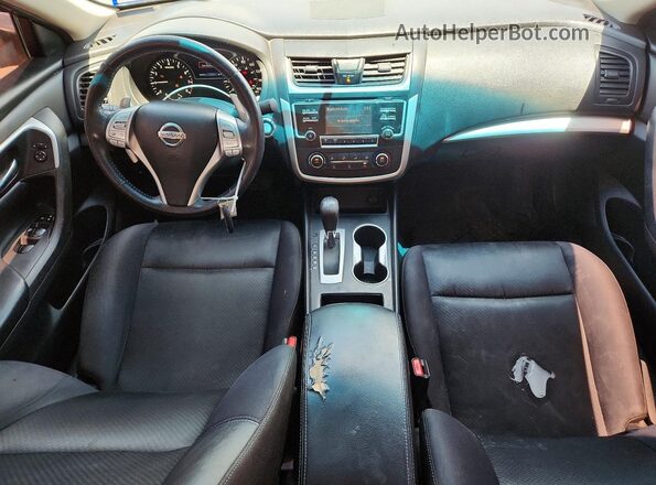 1N4AL3AP6HC135086 2017 NISSAN ALTIMA Серый Вид панели приборов