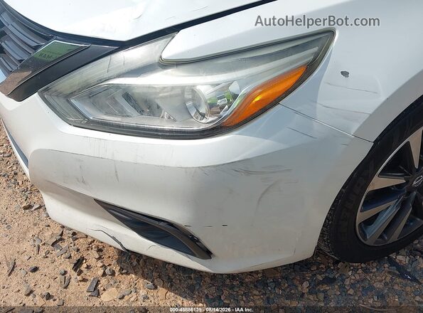 1N4AL3AP6HC156746 2017 NISSAN ALTIMA White Front view