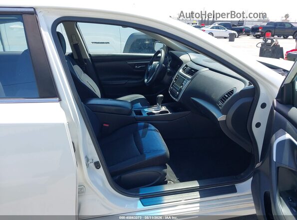 1N4AL3AP6HN354487 2017 NISSAN ALTIMA White Սալոնի դիմացի տեսք