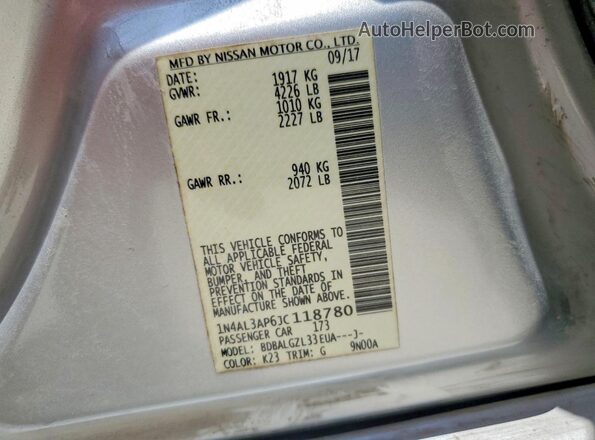 1N4AL3AP6JC118780 2018 NISSAN ALTIMA Silver Widok komory silnika