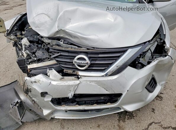 1N4AL3AP6JC147728 2018 NISSAN ALTIMA Silver Rear interior view