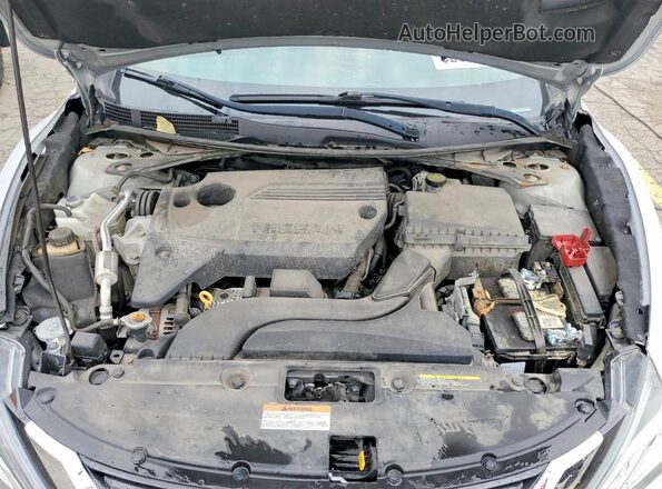 1N4AL3AP6JC190031 2018 NISSAN ALTIMA Silver Вид задньої частини салону