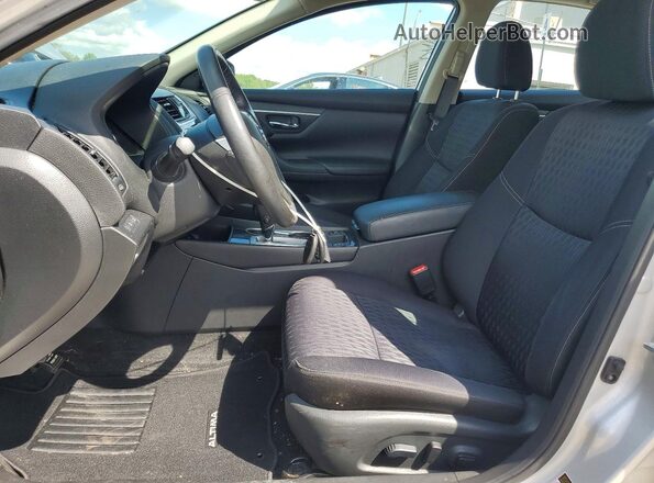 1N4AL3AP6JC201531 2018 NISSAN ALTIMA Silver Front interior view