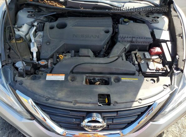 1N4AL3AP6JC201531 2018 NISSAN ALTIMA Silver Rear interior view