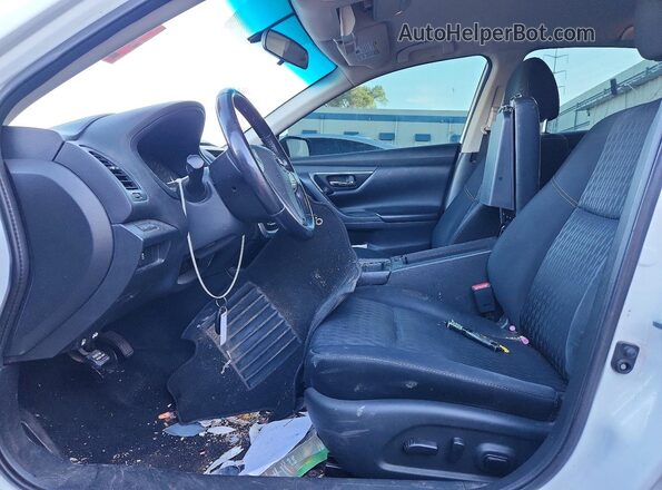 1N4AL3AP6JC214635 2018 NISSAN ALTIMA White Widok wnętrza z przodu