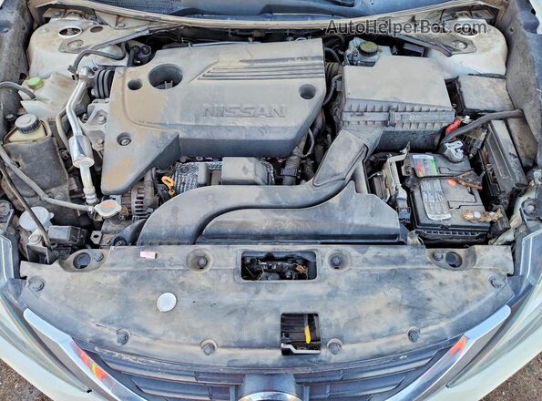 1N4AL3AP6JC214635 2018 NISSAN ALTIMA White Widok wnętrza z tyłu