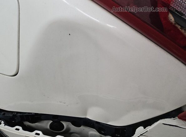 1N4AL3AP6JC223917 2018 NISSAN ALTIMA White 