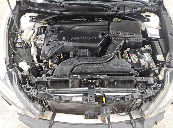 1N4AL3AP6JC223917 2018 NISSAN ALTIMA White 