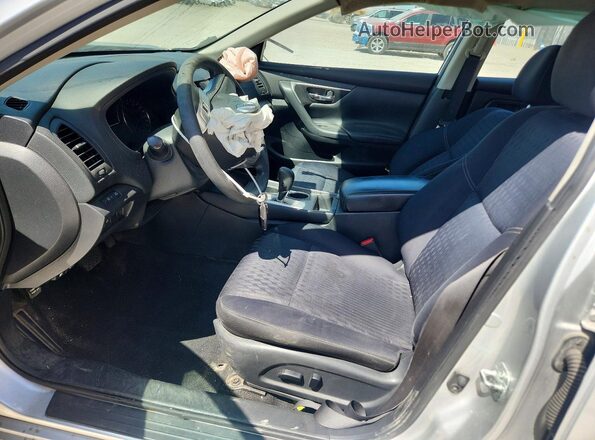 1N4AL3AP6JC237249 2018 NISSAN ALTIMA Silver Front interior view