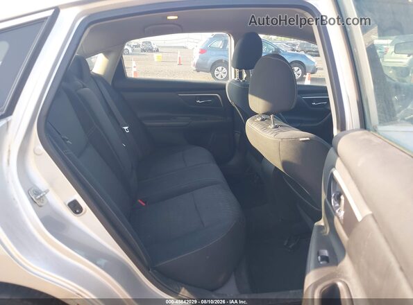1N4AL3AP6JC243648 2018 NISSAN ALTIMA Silver Widok naklejki z numerem VIN