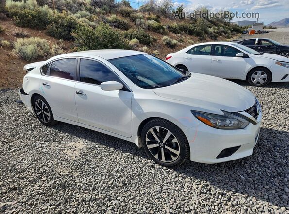 1N4AL3AP6JC258568 2018 NISSAN ALTIMA White Delantero derecho