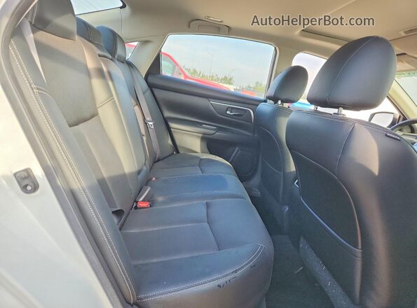 1N4AL3AP6JC260417 2018 NISSAN ALTIMA White 