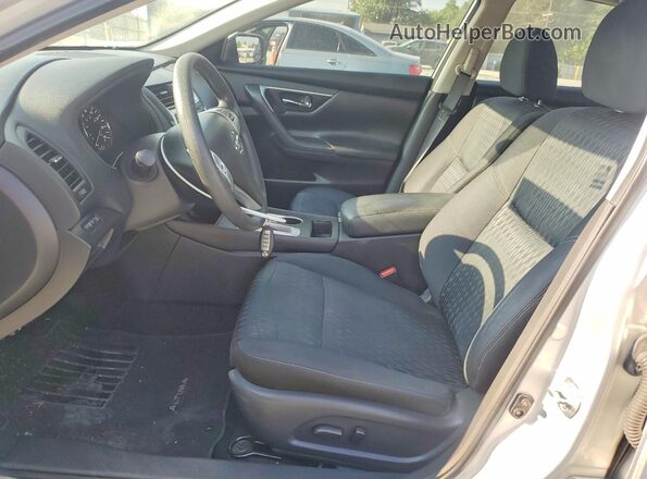 1N4AL3AP6JC262250 2018 NISSAN ALTIMA Silver Front interior view