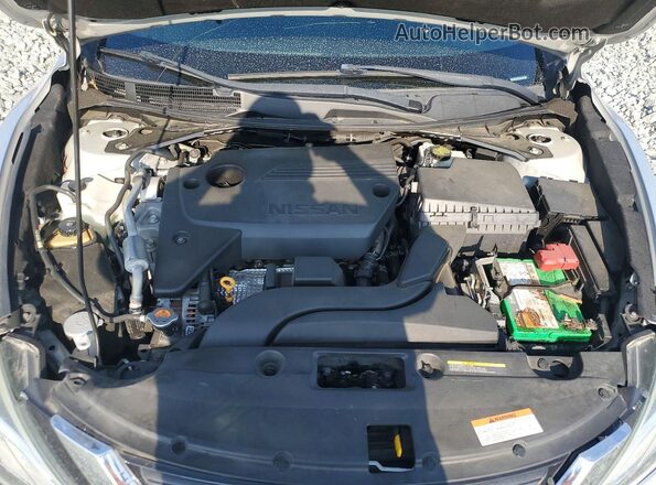 1N4AL3AP6JC262250 2018 NISSAN ALTIMA Silver Rear interior view