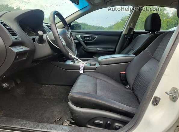 1N4AL3AP7GC281771 2016 NISSAN ALTIMA White Widok wnętrza z przodu