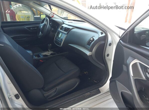 1N4AL3AP7GN380787 2016 NISSAN ALTIMA Серебряный Вид салона спереди