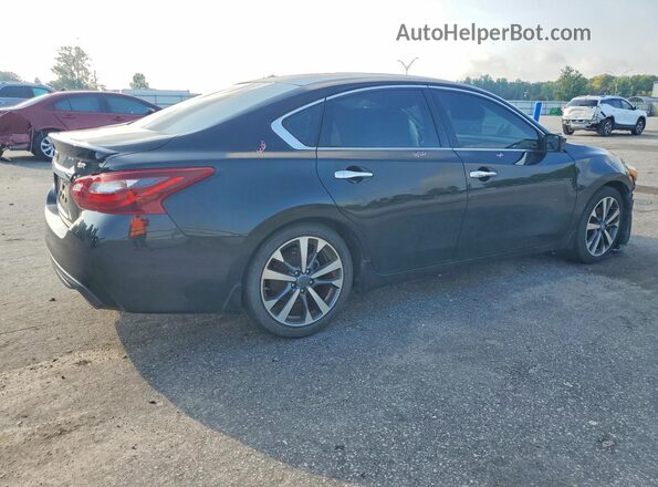 1N4AL3AP7HC135677 2017 NISSAN ALTIMA Черный Задняя правая четверть