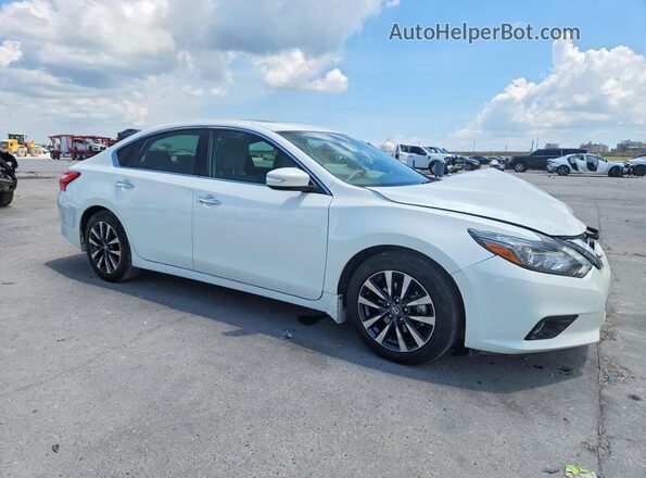 1N4AL3AP7HC139244 2017 NISSAN ALTIMA White Delantero derecho