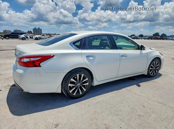 1N4AL3AP7HC139244 2017 NISSAN ALTIMA White Trasero derecho