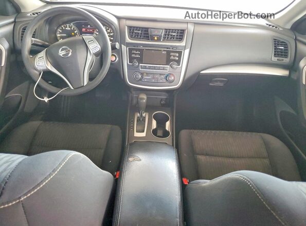1N4AL3AP7HC258377 2017 NISSAN ALTIMA Silver Вид панелі приладів